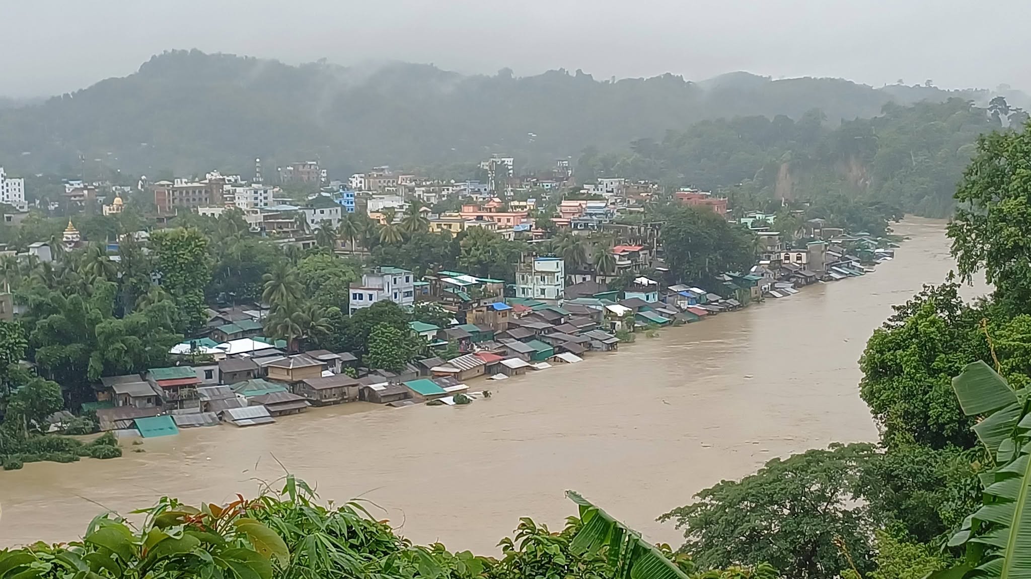 Bandarban Floods Worsen, Over 100,000 People Affected